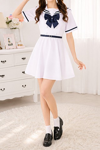 制服
